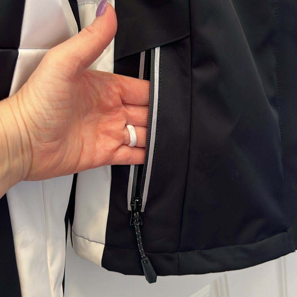 EUC Nils waterproof jacket - Picture 2 of 7